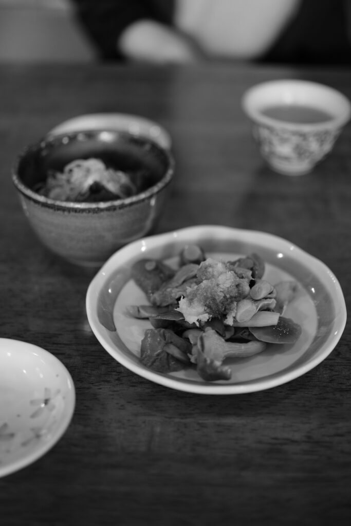 シャッタースピード：1/52秒 | 絞り：F1.4 | ISO：320 | ACROS | 使用機材：FUJIFILM X-T4 + XF33mm F1.4 R LM WR